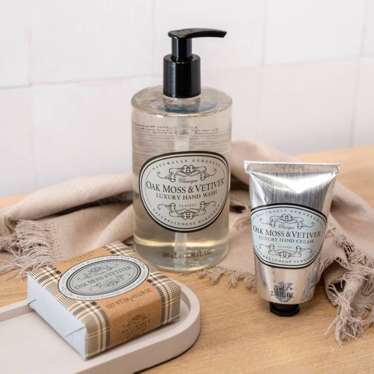 Naturally European Oak Moss and Vetiver Hand Wash The Somerset