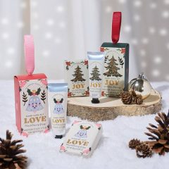 the-somerset-toiletry-company-whimsy-holiday-hand-care-gift-set.