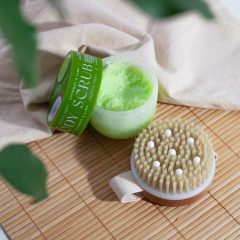 the-somerset-toiletry-company-coconut-and-lime-body-scrub-gift-set.